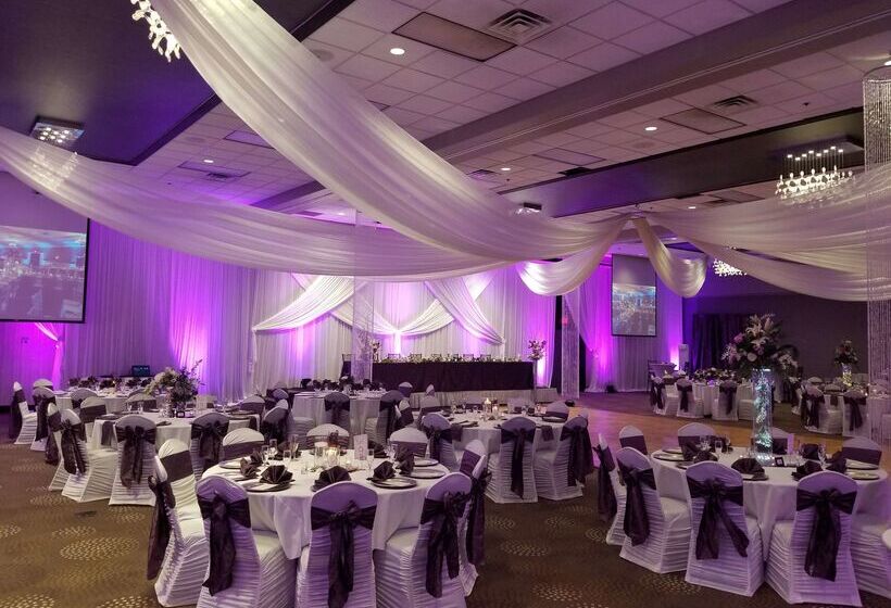 Doubletree By Hilton Hotel Bloomington