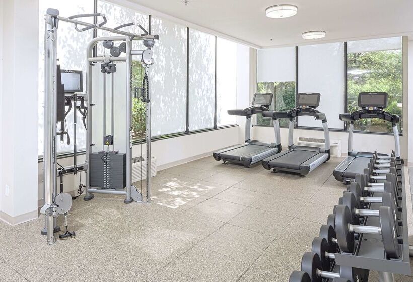 فندق Doubletree By Hilton Boston Rockland