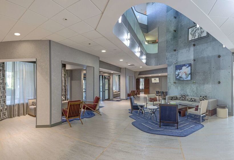 فندق Doubletree By Hilton Boston Rockland