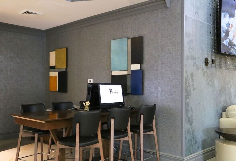 فندق Doubletree By Hilton Boston Rockland