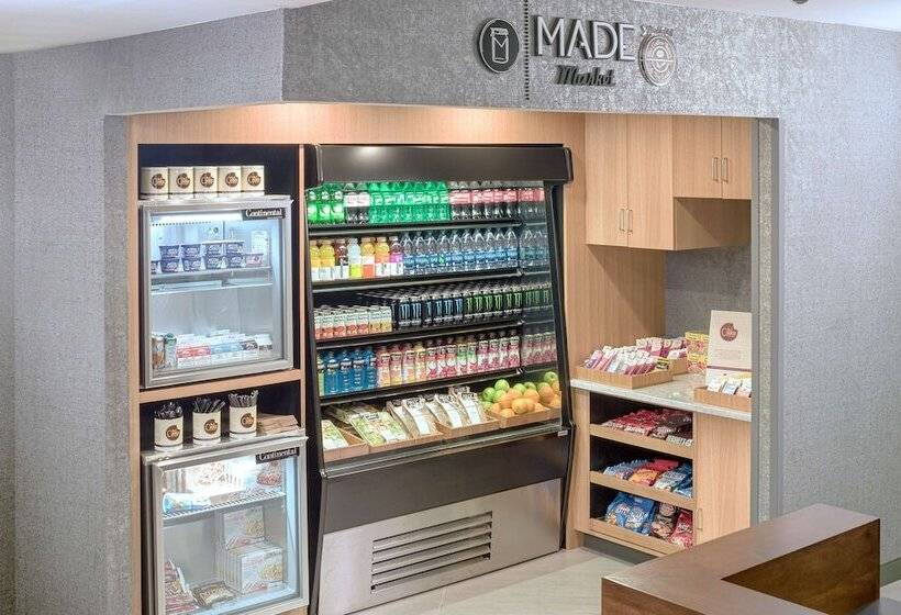 فندق Doubletree By Hilton Boston Rockland