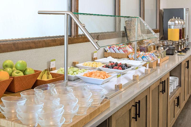 호텔 Doubletree By Hilton Boston Rockland