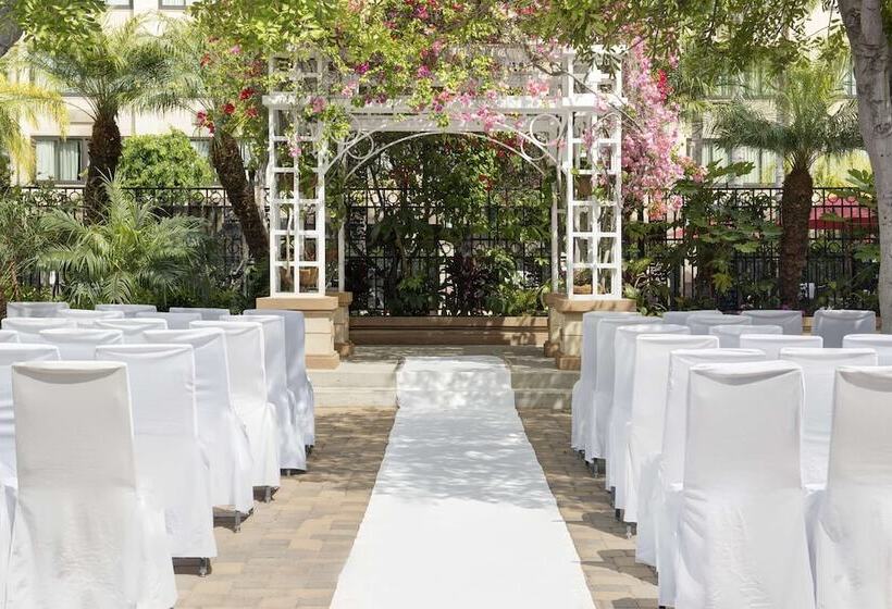 فندق Doubletree By Hilton Buena Park