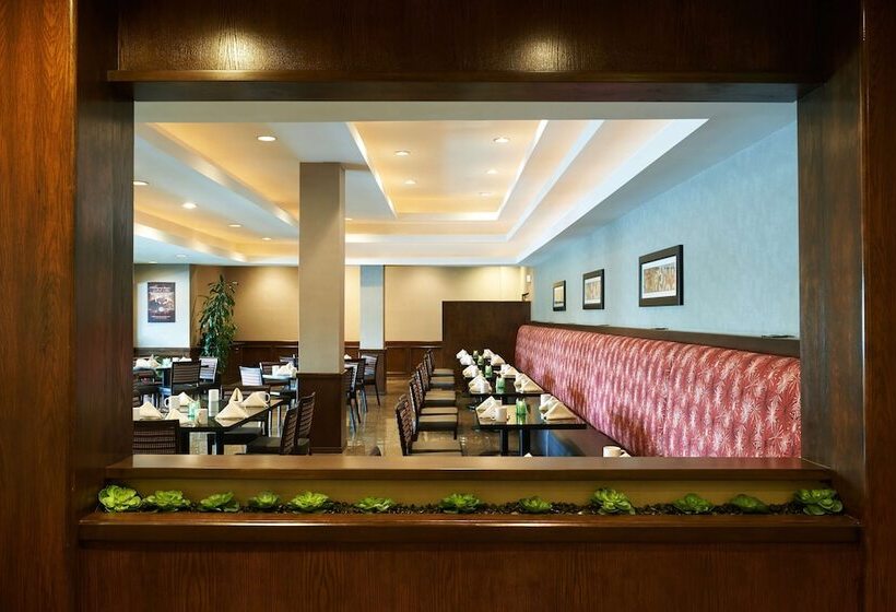 فندق Doubletree By Hilton Buena Park