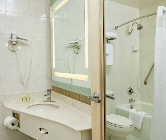 فندق Doubletree By Hilton Buena Park