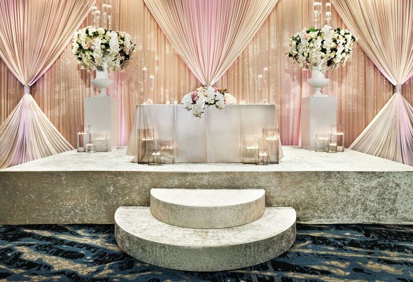 酒店 Doubletree By Hilton Chicago Magnificent Mile