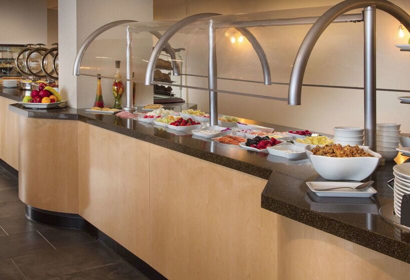 هتل Doubletree By Hilton  Chicago  Oak Brook