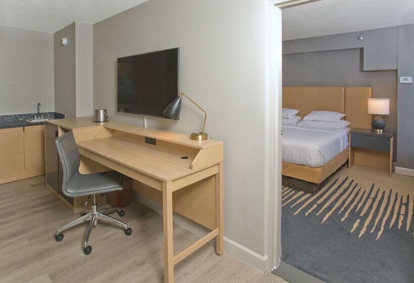 فندق Doubletree By Hilton Chico