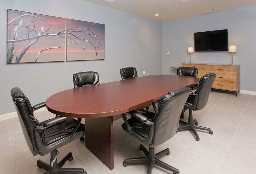 فندق Doubletree By Hilton Chico