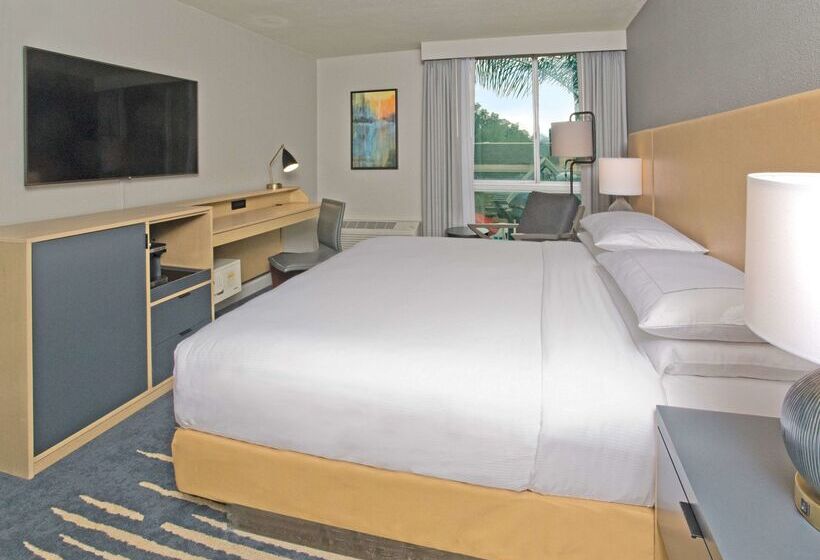 فندق Doubletree By Hilton Chico