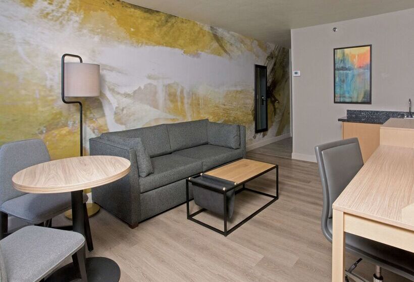 فندق Doubletree By Hilton Chico