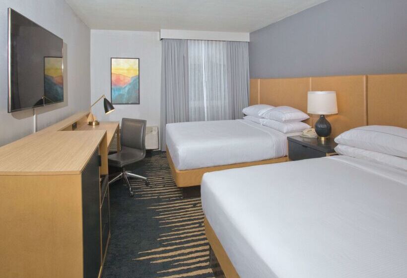 فندق Doubletree By Hilton Chico