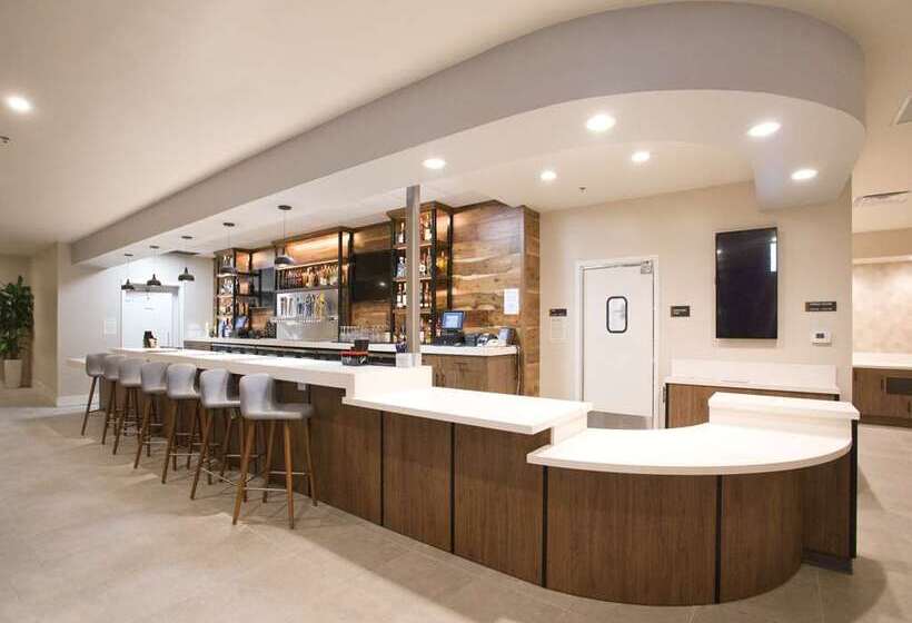 فندق Doubletree By Hilton Chico