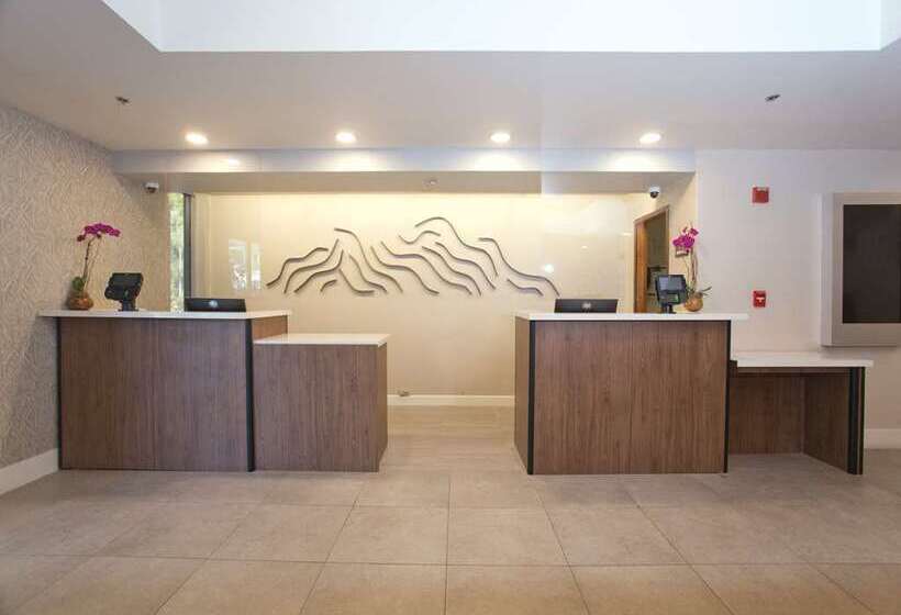 فندق Doubletree By Hilton Chico