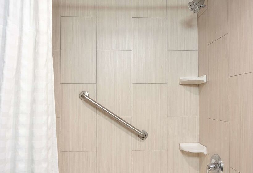 Doubletree By Hilton Hotel Cleveland Downtown   Lakeside