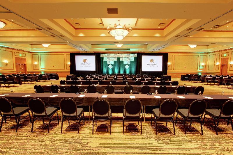 בית מלון כפרי Doubletree By Hilton Denver Central Park
