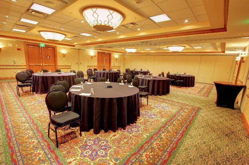 בית מלון כפרי Doubletree By Hilton Denver Central Park