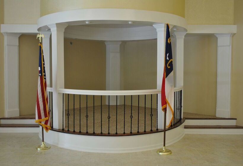 Doubletree By Hilton Hotel Fayetteville