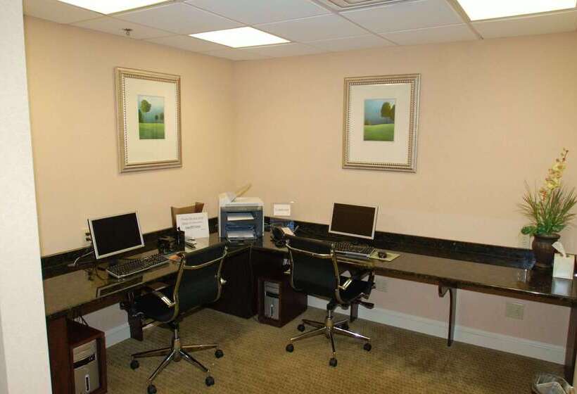 Doubletree By Hilton Hotel Fayetteville