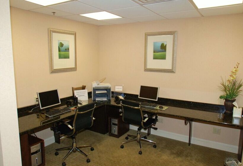 Doubletree By Hilton Hotel Fayetteville