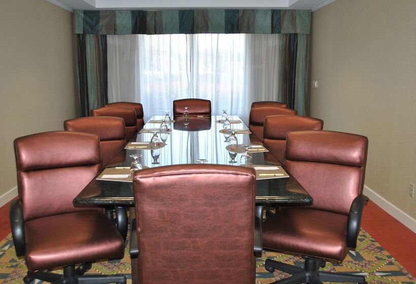 Doubletree By Hilton Hotel Fayetteville