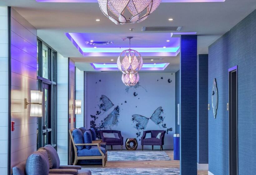 فندق Doubletree By Hilton Hot Springs