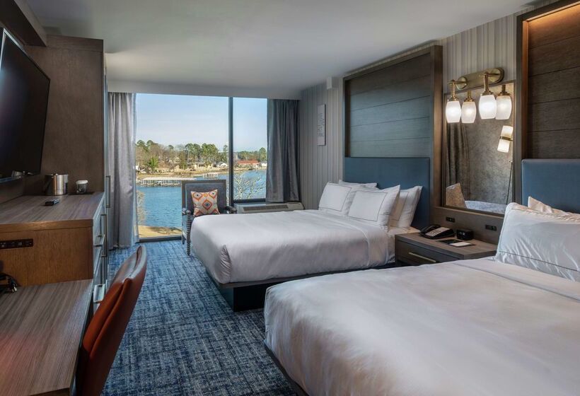 فندق Doubletree By Hilton Hot Springs