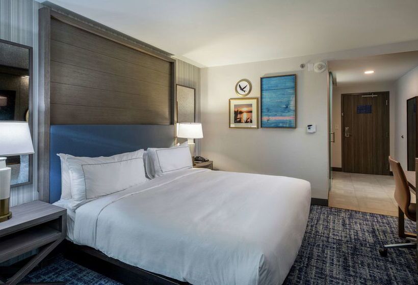 فندق Doubletree By Hilton Hot Springs