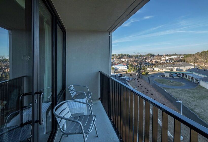 فندق Doubletree By Hilton Hot Springs