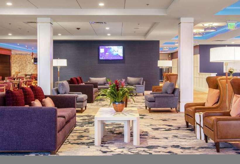 فندق Doubletree By Hilton Hot Springs