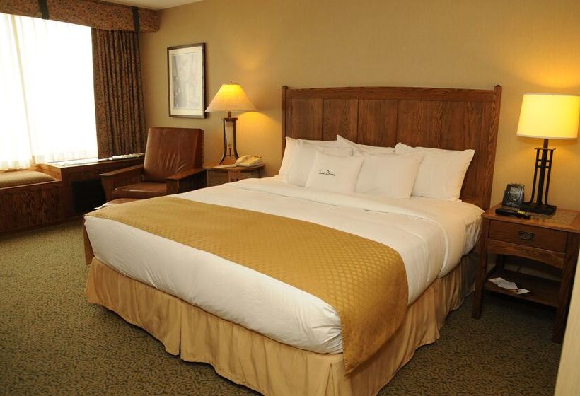 فندق Doubletree By Hilton  Libertyville  Mundelein