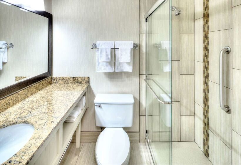 호텔 Doubletree By Hilton Madison Downtown