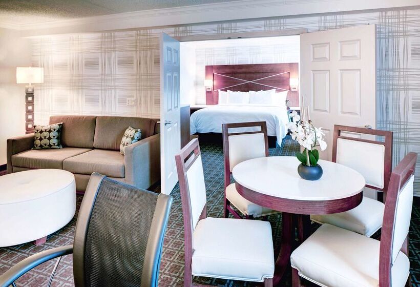 호텔 Doubletree By Hilton Madison Downtown