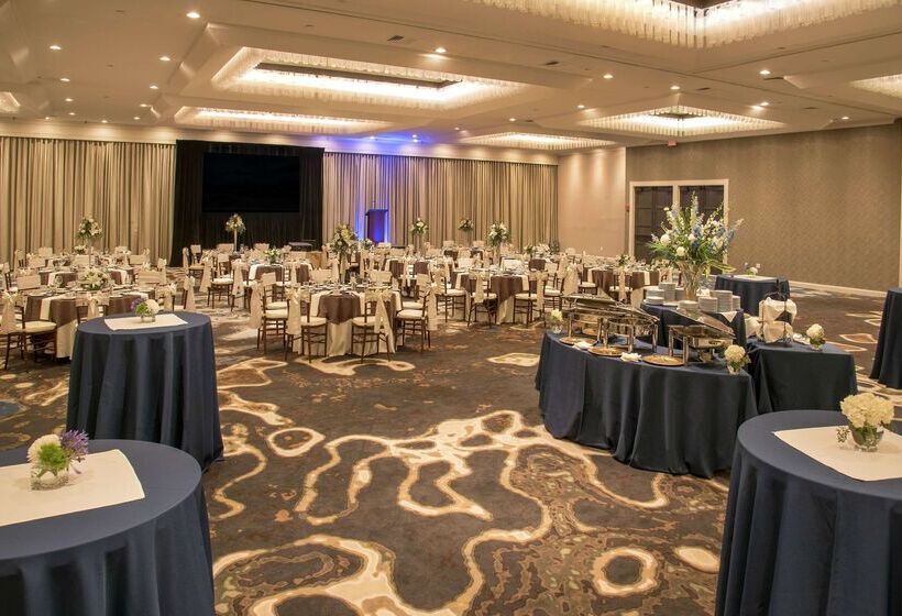 هتل Doubletree By Hilton Manchester Downtown