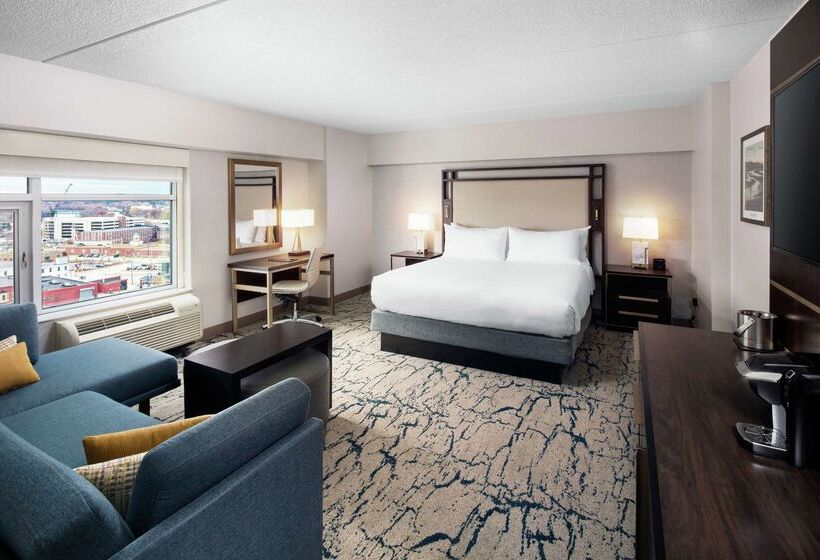هتل Doubletree By Hilton Manchester Downtown