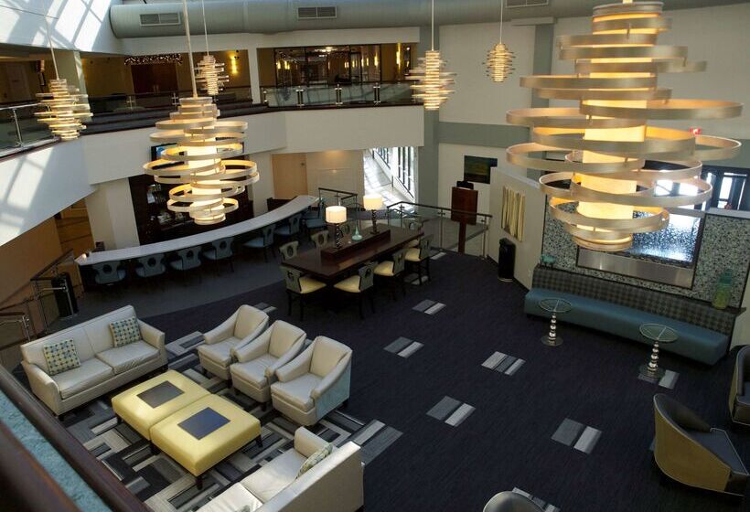 هتل Doubletree By Hilton Richmond Midlothian