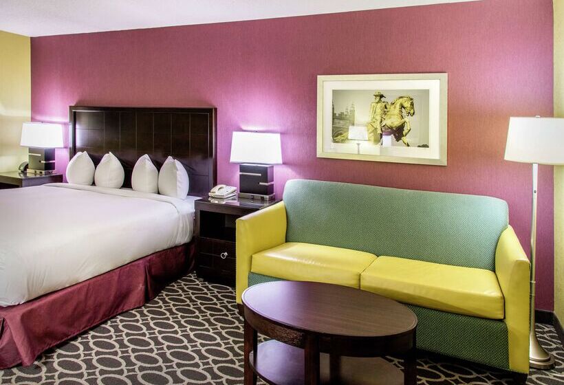 هتل Doubletree By Hilton Richmond Midlothian