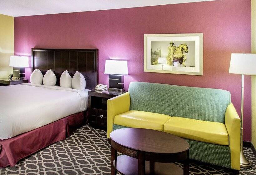 هتل Doubletree By Hilton Richmond Midlothian