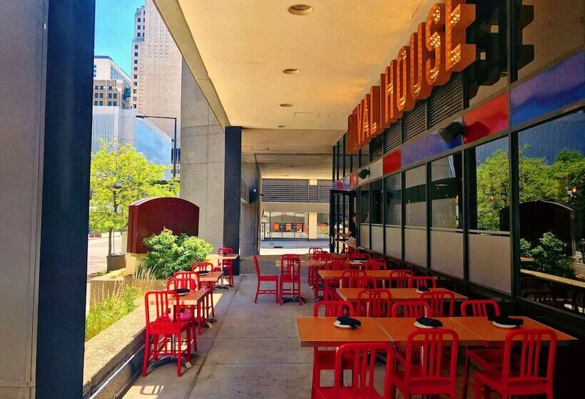 Doubletree By Hilton Hotel St. Paul Downtown