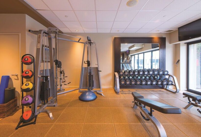 בית מלון כפרי Doubletree By Hilton Monrovia Pasadena Area