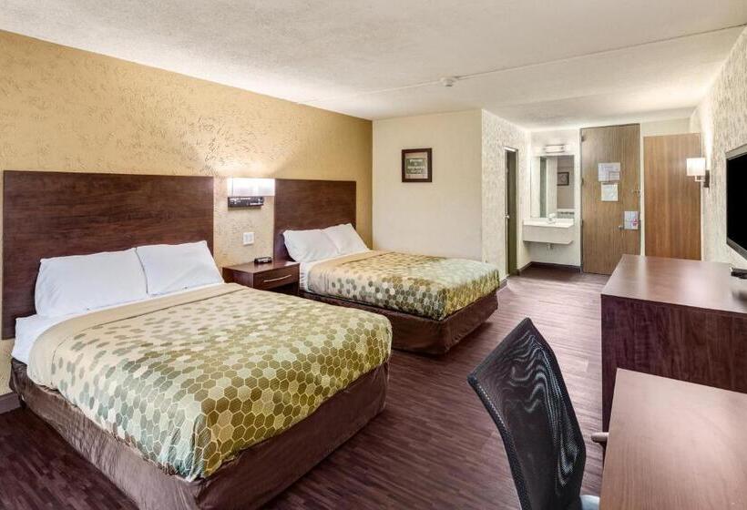 Отель Econo Lodge Inn And Suites