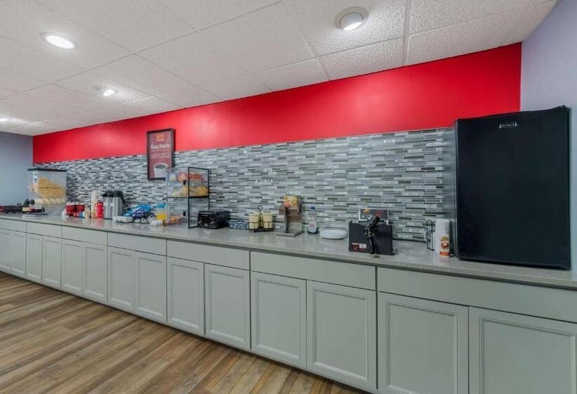 בית מלון כפרי Baymont By Wyndham Iron Mountain