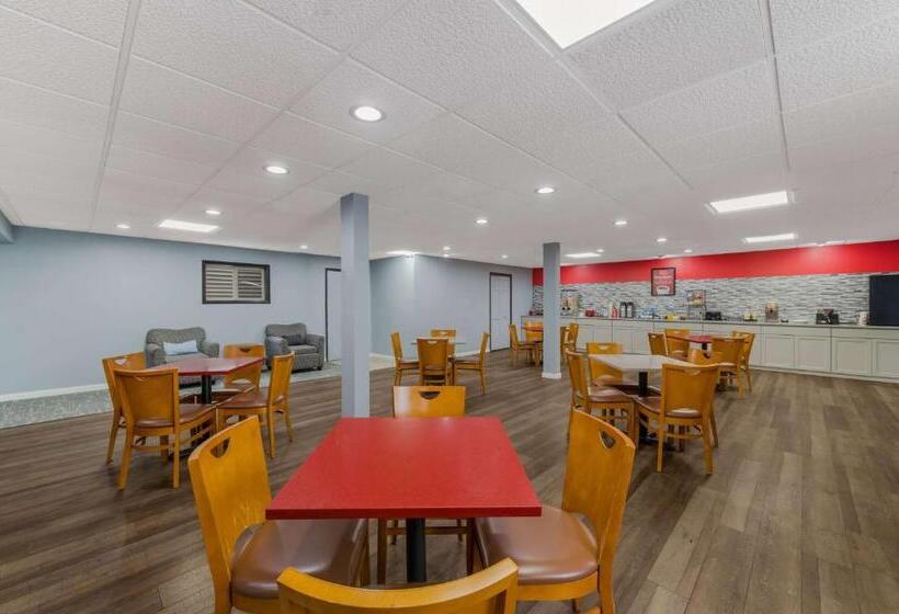 בית מלון כפרי Baymont By Wyndham Iron Mountain