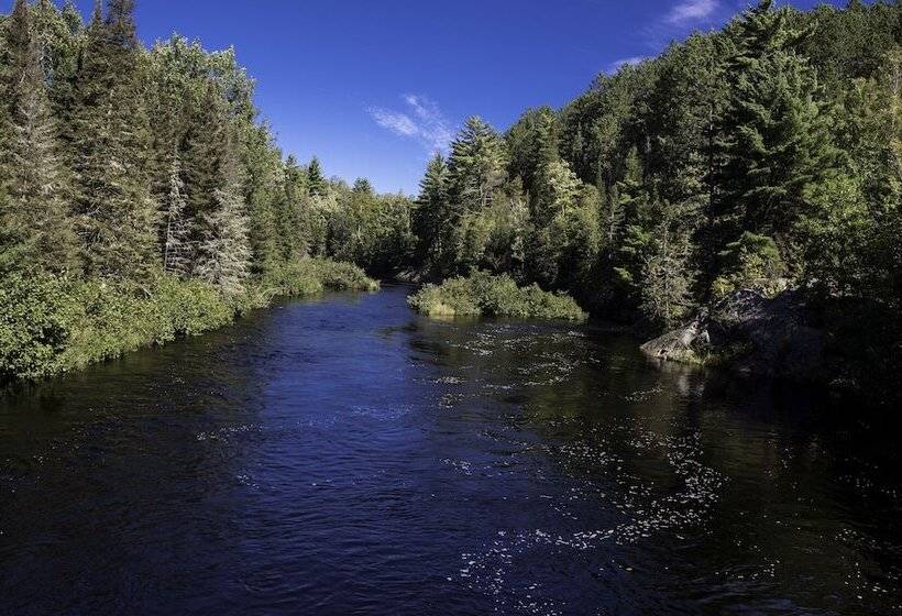 فندق Baymont By Wyndham Iron Mountain