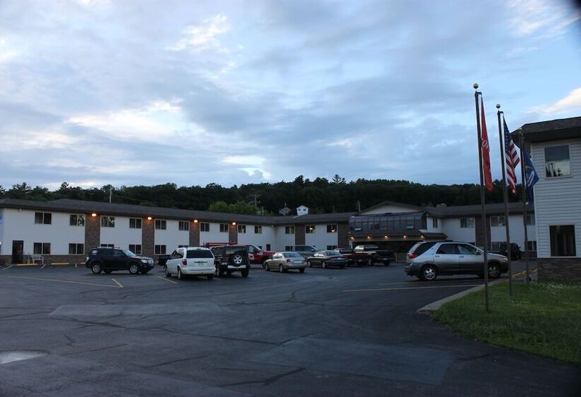 בית מלון כפרי Baymont By Wyndham Iron Mountain