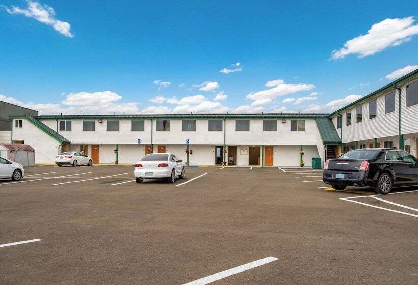 Отель Econo Lodge