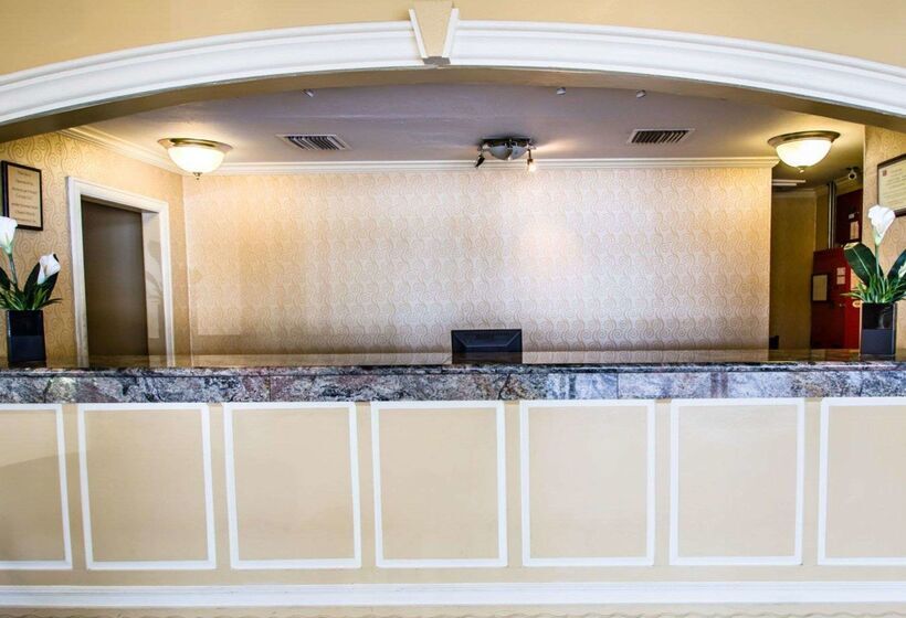 Island Hotel Of Space Coast