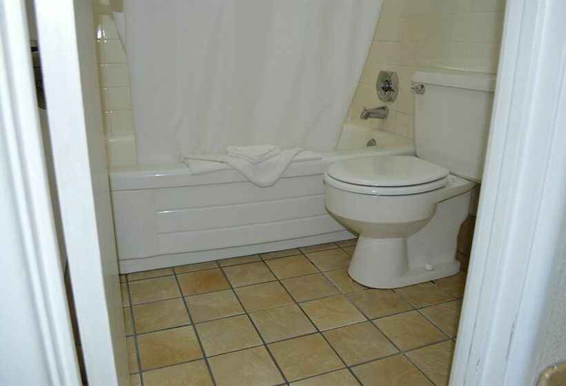 ホテル Econo Lodge Inn & Suites Spokane