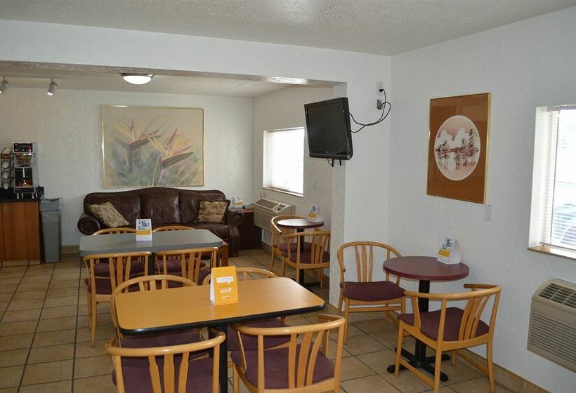 ホテル Econo Lodge Inn & Suites Spokane
