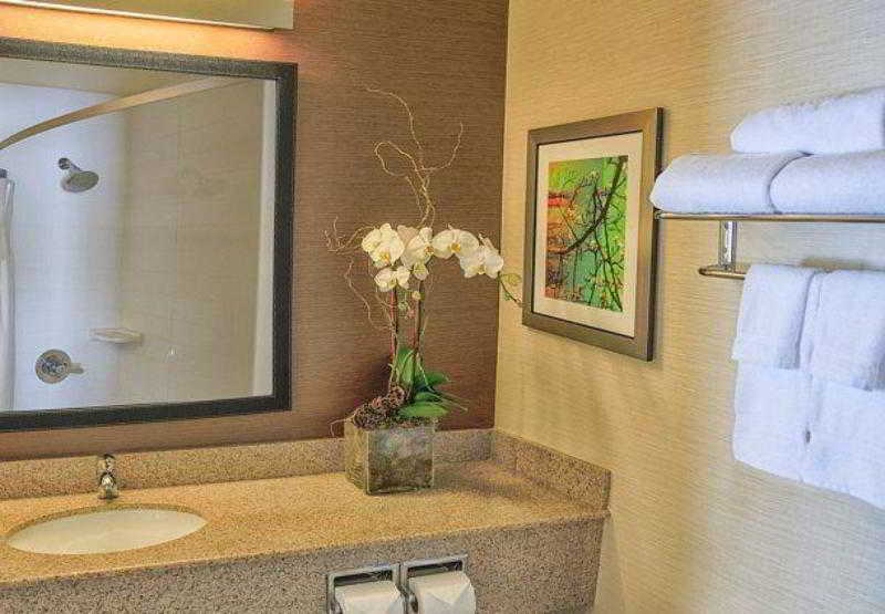 בית מלון כפרי Fairfield Inn And Suites By Marriott San Jose Airport